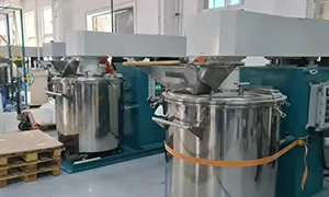 Двухвальный диссольвер с якорной мешалкой Polyc на предприятиях клиентов